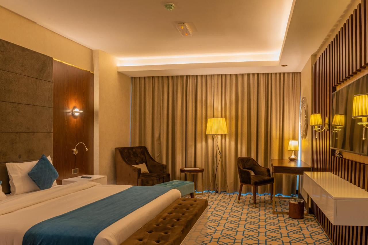 Royal Crown Hotel Maskat Zewnętrze zdjęcie