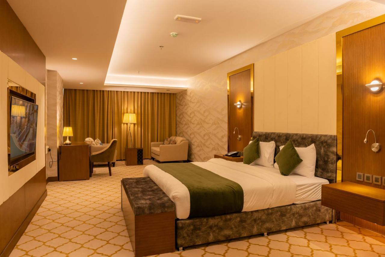Royal Crown Hotel Maskat Zewnętrze zdjęcie