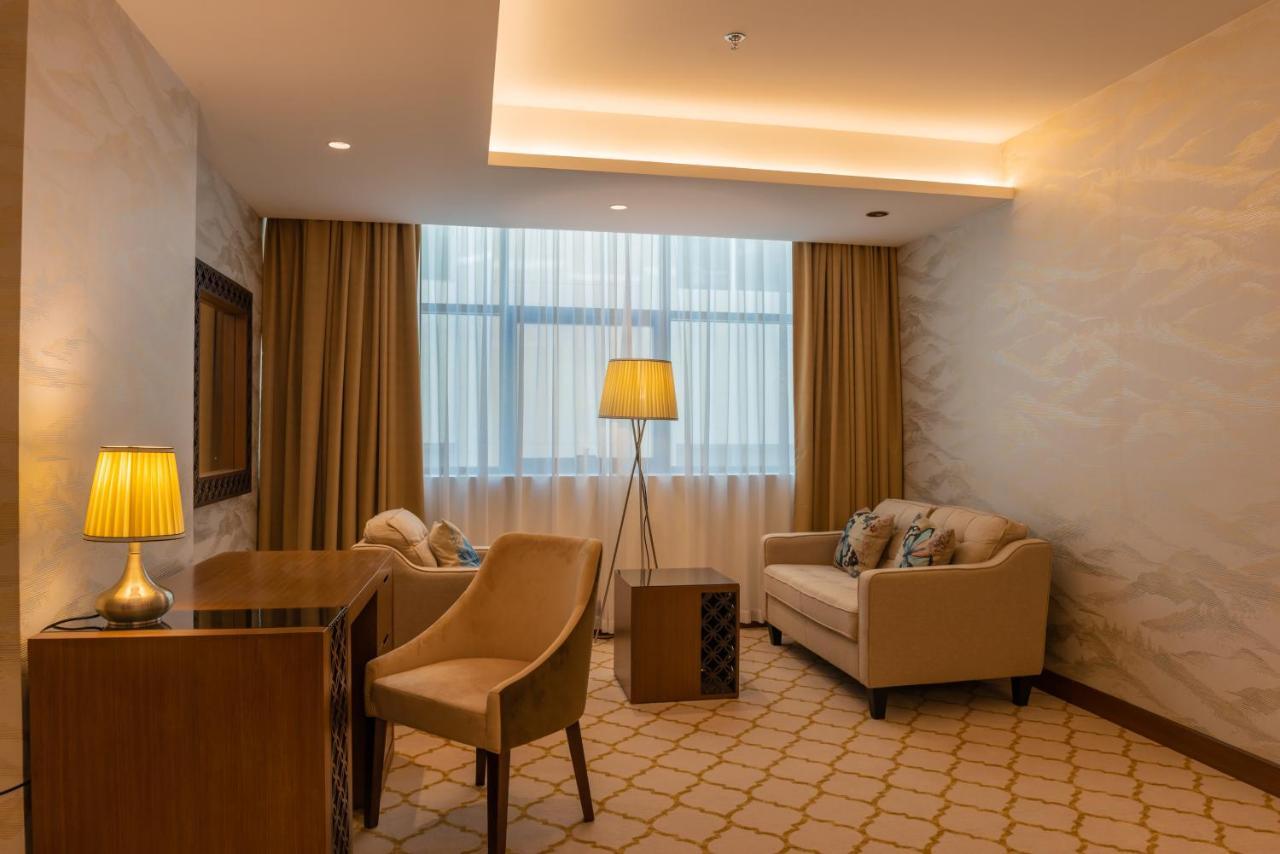 Royal Crown Hotel Maskat Zewnętrze zdjęcie